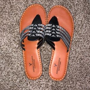 American Eagle flip flops